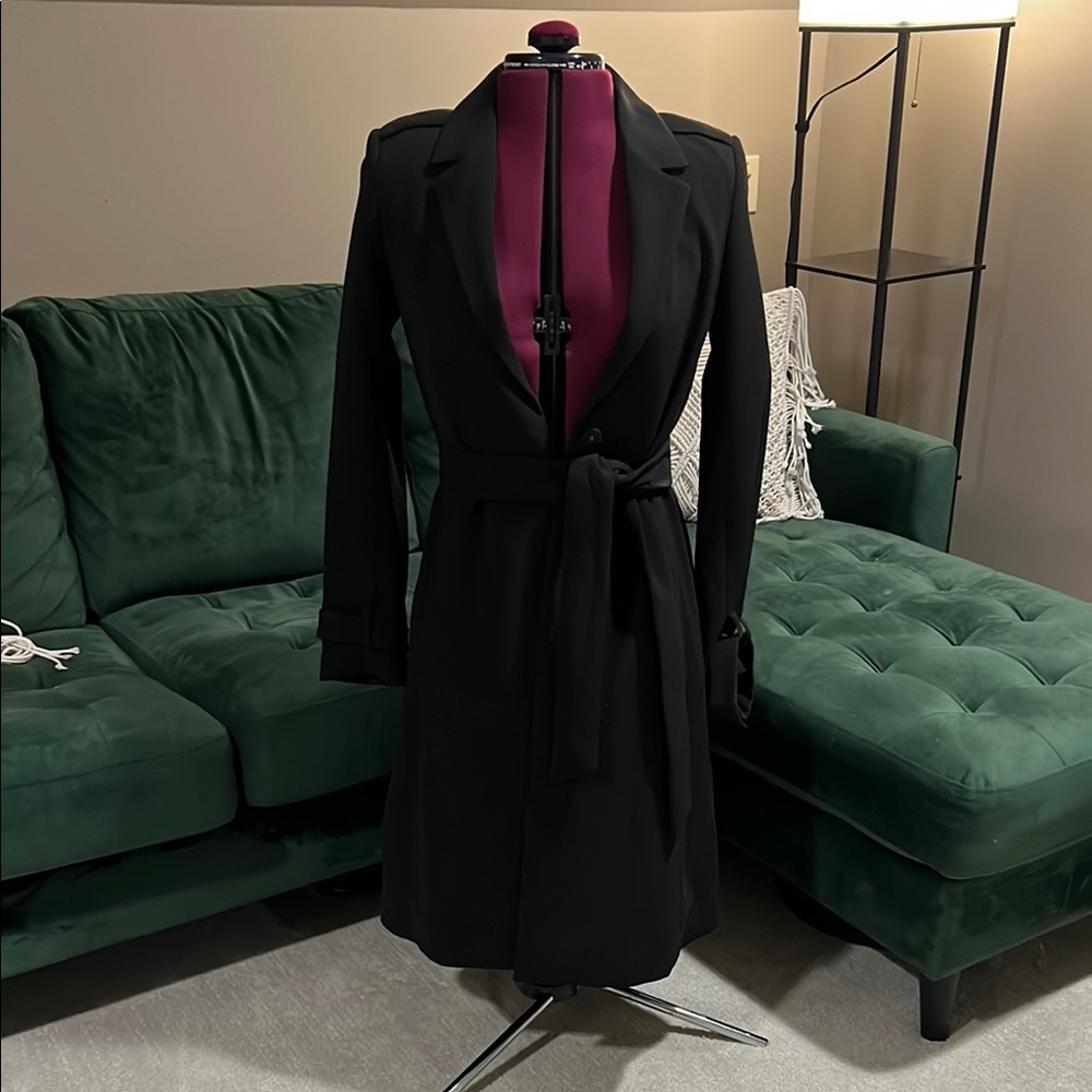 H&M Elegant Black Trench Coat | Size 2